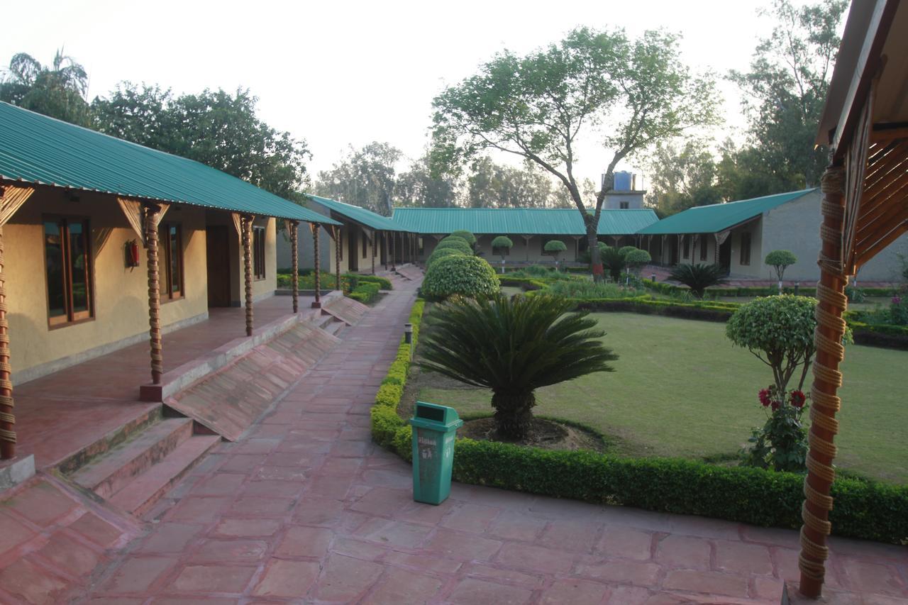 Dr. Sudha'S Ayurveda Hotel Muzaffarnagar Kültér fotó